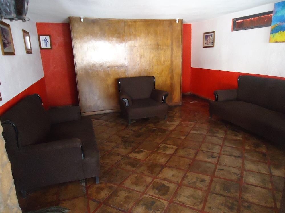 Oyo Hotel Casa Real Matehuala Exteriér fotografie