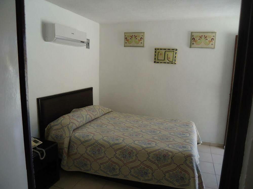 Oyo Hotel Casa Real Matehuala Exteriér fotografie
